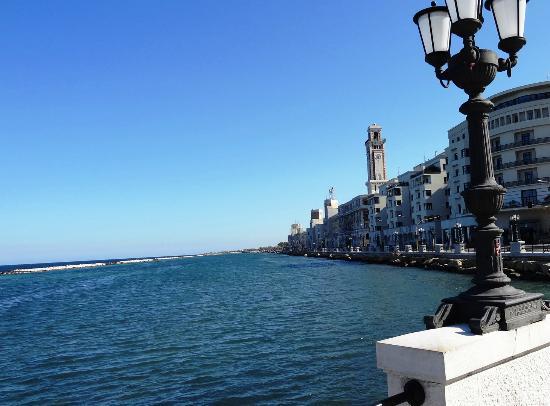 Lungomare e Quartiere Murat